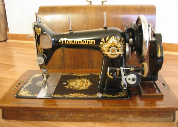 Швейная машинка Naumann
